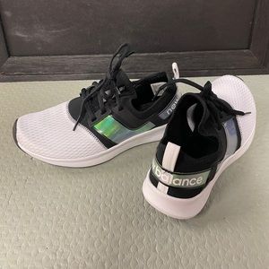 New Balance Tennis Athletic Revlite shoes size 6